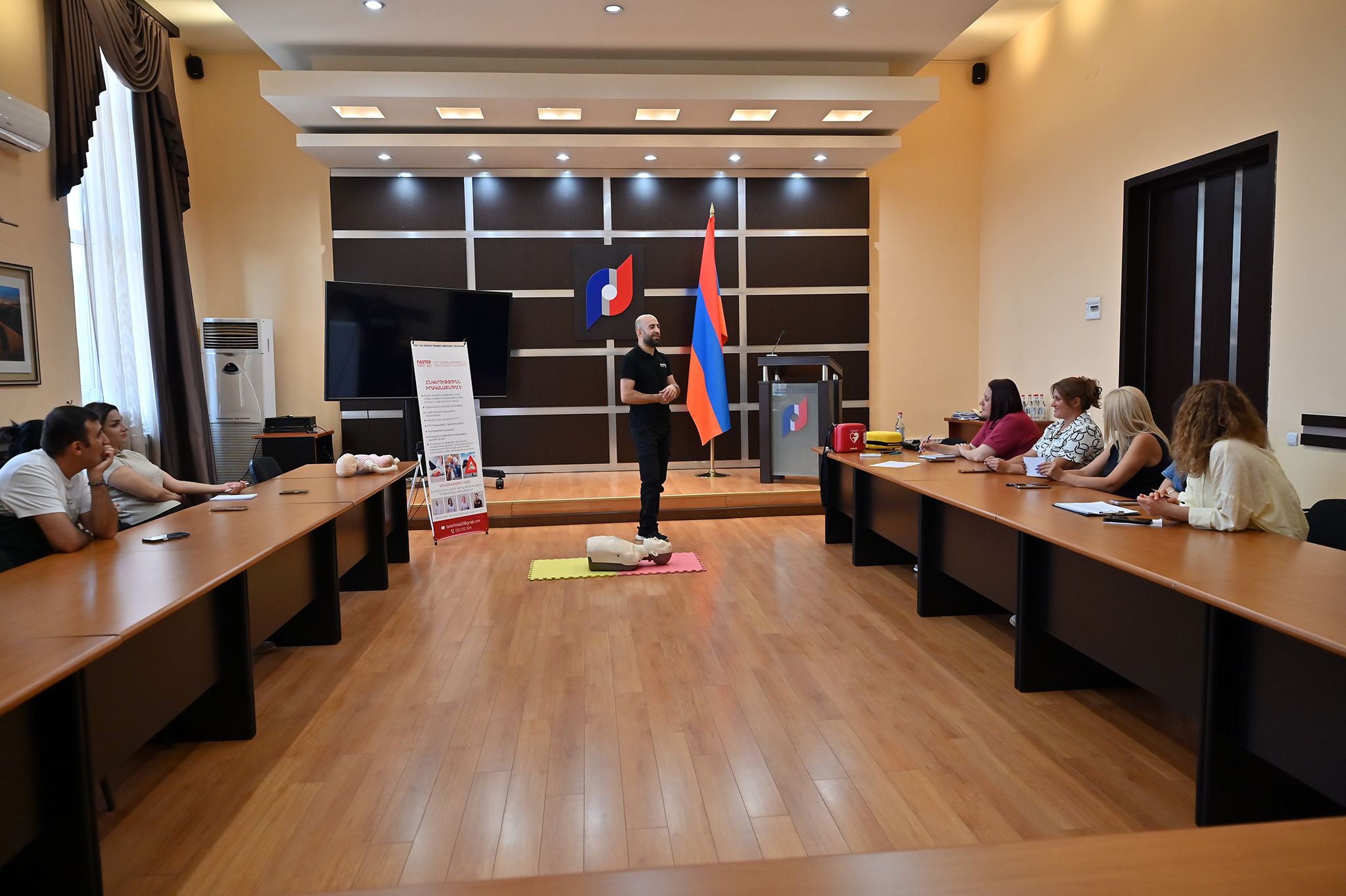 «Պաշտպանված սրտի քաղաք Երևան».  ՊԵԿ-ում մեկնարկել է առաջին օգնության դասընթացների շարք